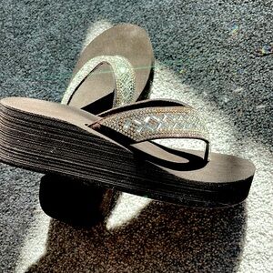 Platform sandals- Size 6